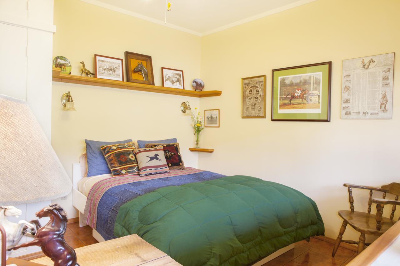 Rustridge Ranch & Winery Bed and Breakfast St. Helena Δωμάτιο φωτογραφία